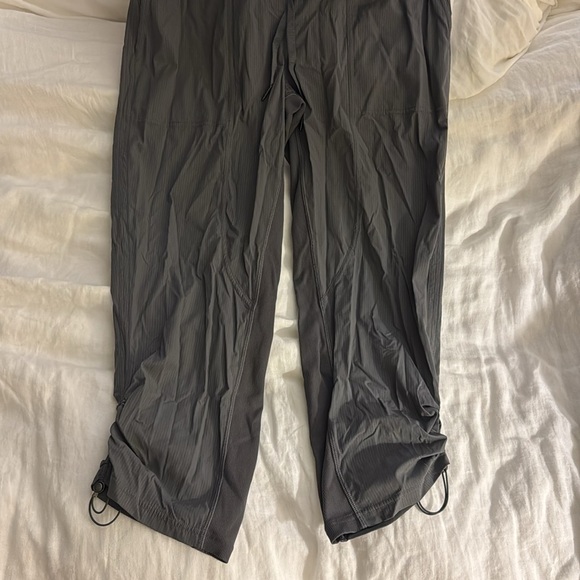 Lululemon pants - Picture 3 of 4